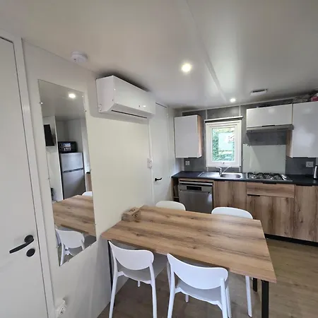 Normandie - - Mobilhome Confort 3ch-6p Avec Clim Et Tv - 5 étoiles - H410 Camping *